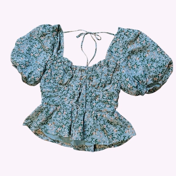 ASTR the Label Clairemont Floral Underwire Smocked Top in Blue Peach XS - Picture 1 of 9